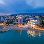 Eni Beachfront With Pool