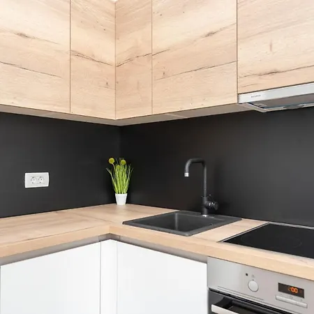 Eni Beachfront With Pool Apartment *